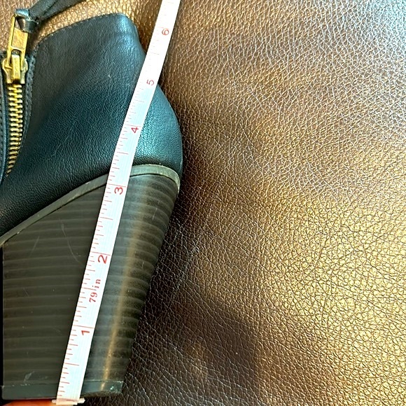 Charlotte Russe ankle boots / heeled booties - size 6, black - Picture 13 of 14